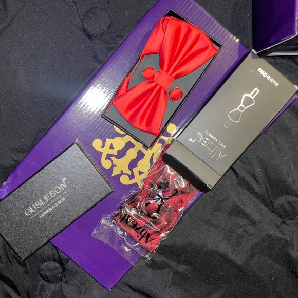 Beige Suit with belts, shoes and bow ties - Picture 15 of 15